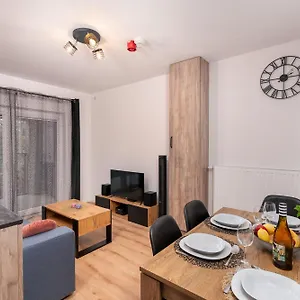 Apartwro 3th - Przy Dworcu Glownym Pkp, Balkon, Garaz, Rowery Apartament